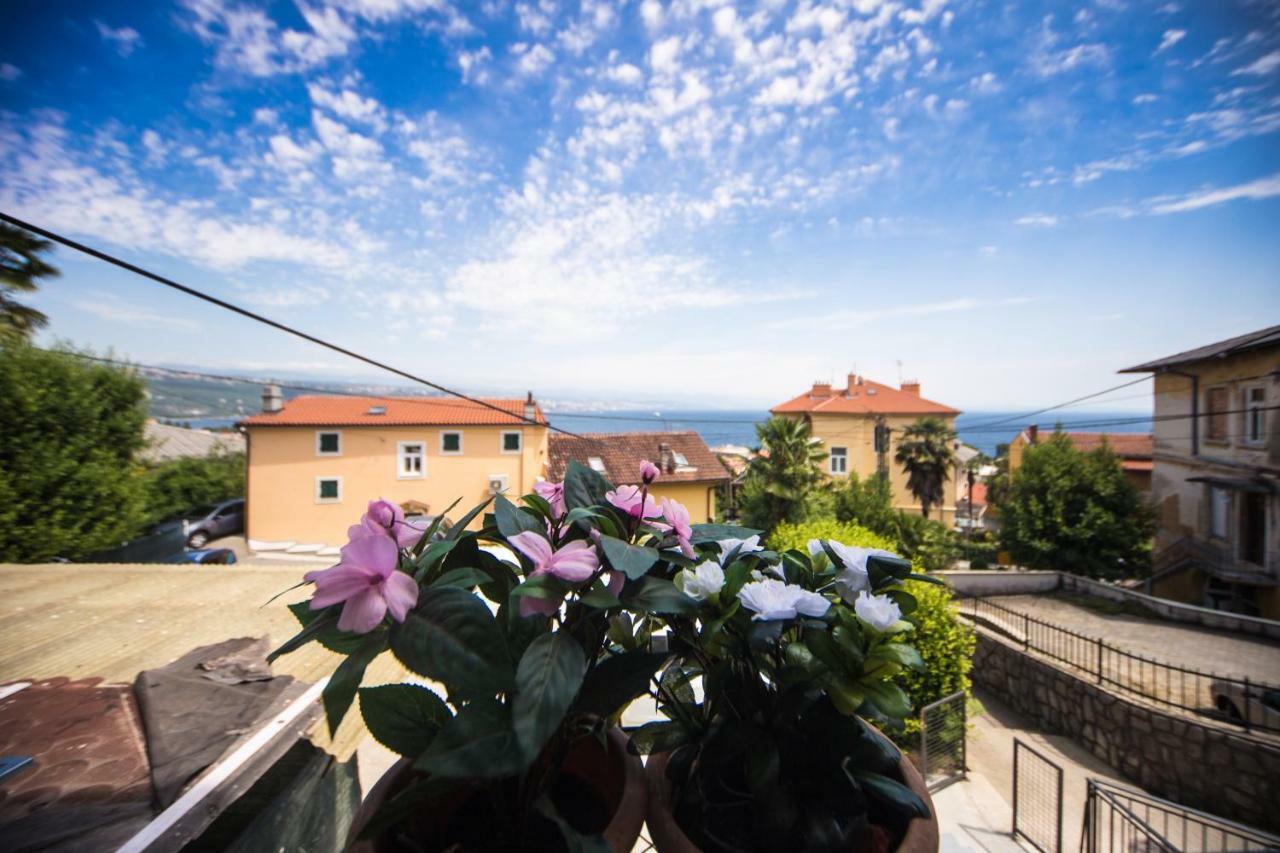 Apartments Patricija Opatija Exteriör bild